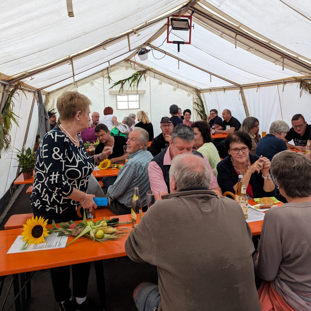 Sommerhock 2023 im Zelt